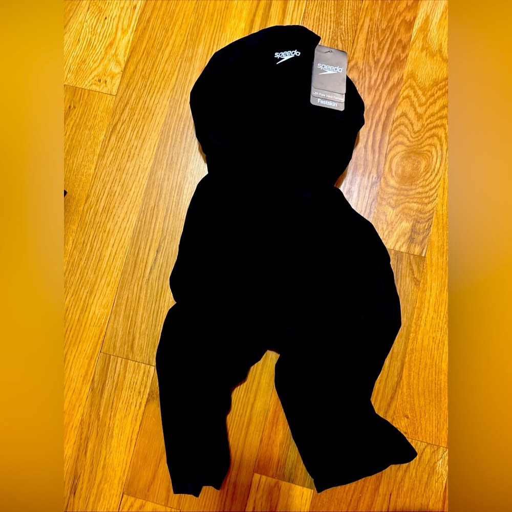 Speedo Pure Valor
Size 24
Open back